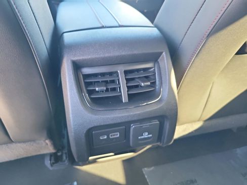 Used 2019 Chevrolet Blazer RS image 12