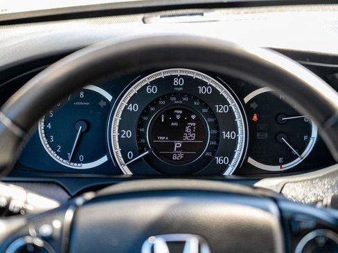 Used 2015 Honda Accord EX-L image 18