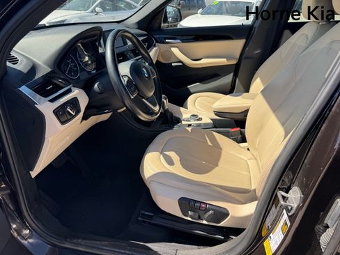 Used 2017 BMW X1 sDrive28i FWD image 10