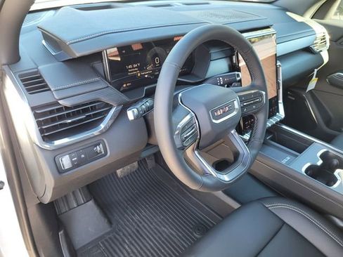 New 2026 GMC Acadia Elevation image 20