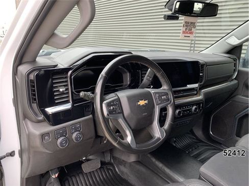Used 2024 Chevrolet Silverado 2500 LT w/ Convenience Package image 25