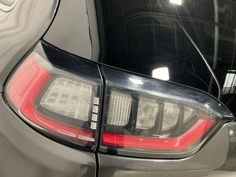 Used 2019 Jeep Cherokee Latitude Plus image 26