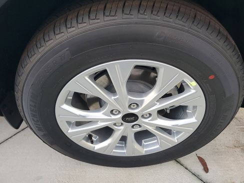 New 2026 Ford Escape Active image 8