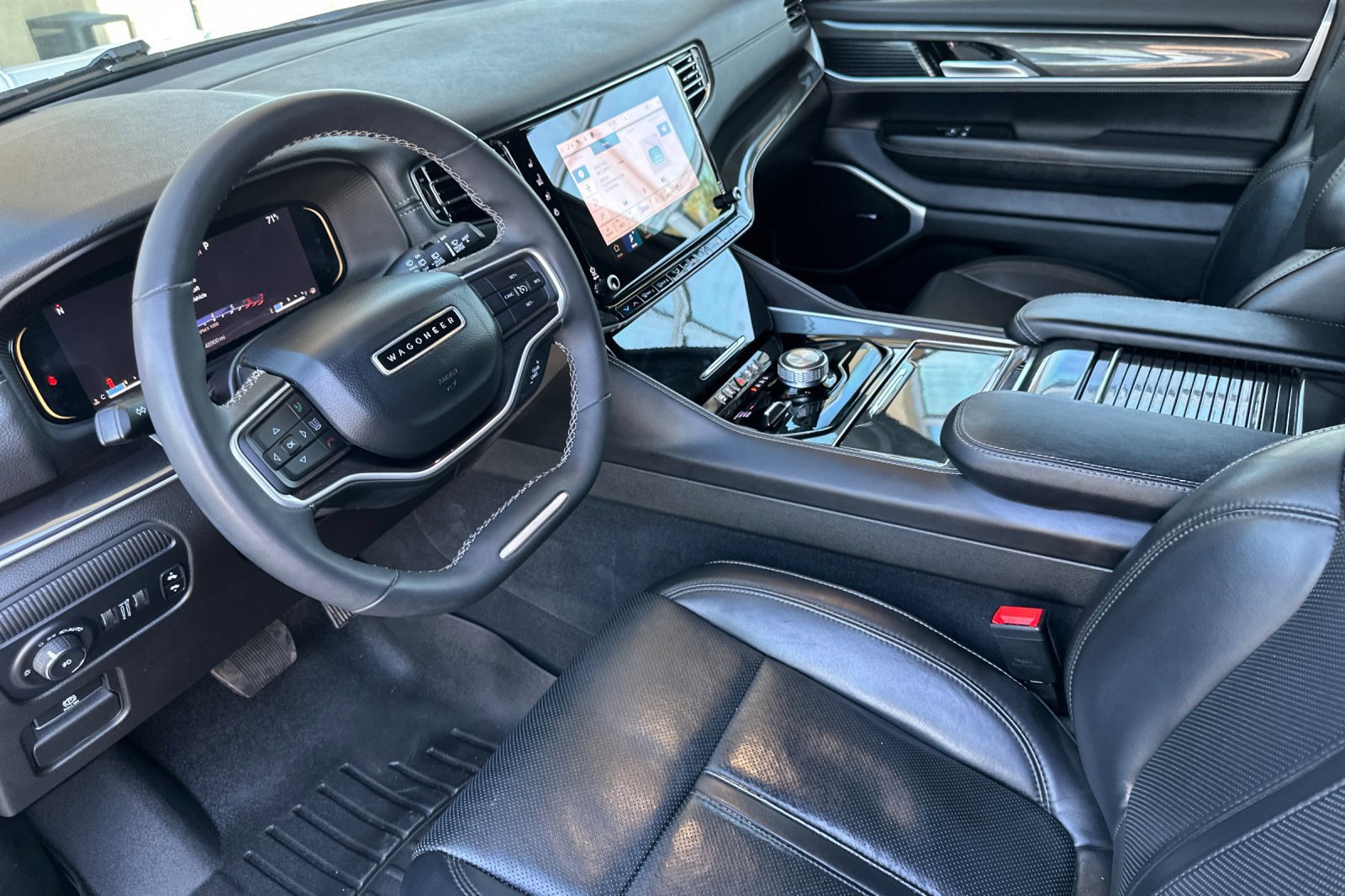 Used 2022 Jeep Wagoneer Series I AWD/4WD image 10