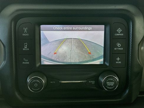 Used 2021 Jeep Wrangler Sport AWD/4WD image 19