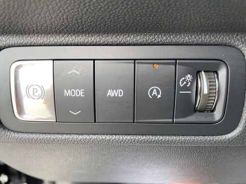 Used 2025 Chevrolet Traverse RS w/ LPO, Floor Liner Package AWD/4WD image 35