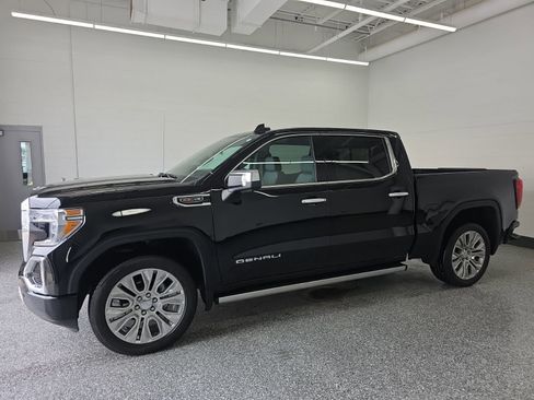 Used 2022 GMC Sierra 1500 Denali w/ Denali Reserve Package image 2