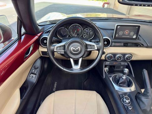 Used 2016 MAZDA MX-5 Miata Grand Touring RWD image 40