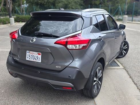 Used 2020 Nissan Kicks SR w/ SR Premium Package FWD image 40