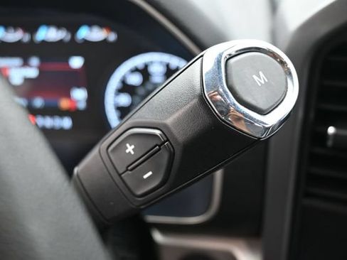 Used 2021 Ford F150 XLT AWD/4WD image 18