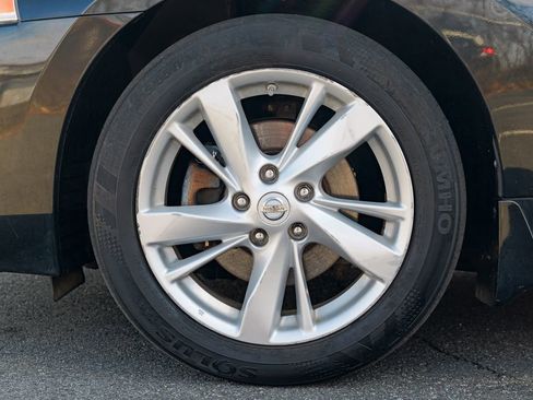 Used 2015 Nissan Altima 2.5 SV w/ Convenience Package image 15