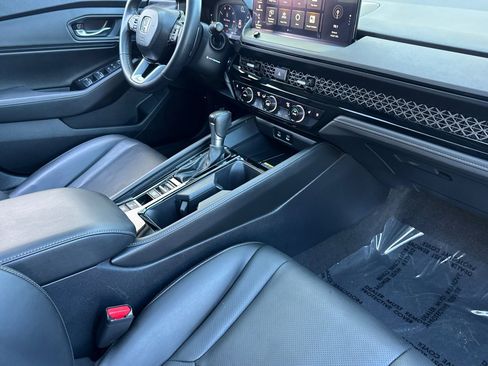 Used 2024 Honda Accord Touring image 33