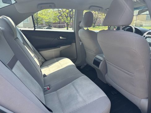 Used 2014 Toyota Camry L FWD image 6