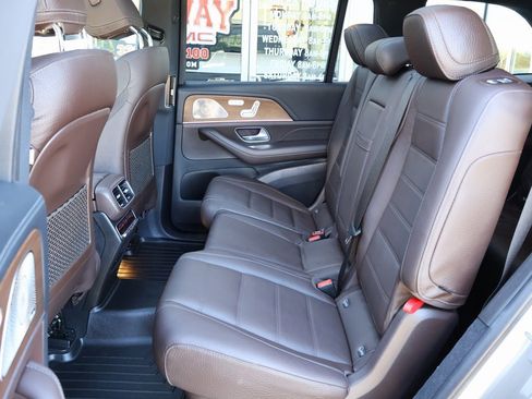 Used 2022 Mercedes-Benz GLS 450 4MATIC image 27