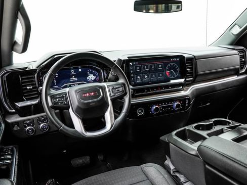 Used 2023 GMC Sierra 1500 Elevation AWD/4WD image 5
