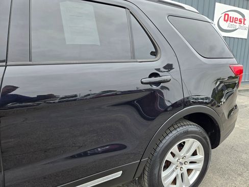 Used 2019 Ford Explorer XLT w/ Equipment Group 202A image 4