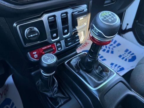 Used 2025 Jeep Wrangler Rubicon w/ Steel Bumper Group image 6