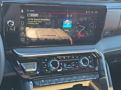 Used 2026 GMC Sierra 2500 Denali Ultimate image 16