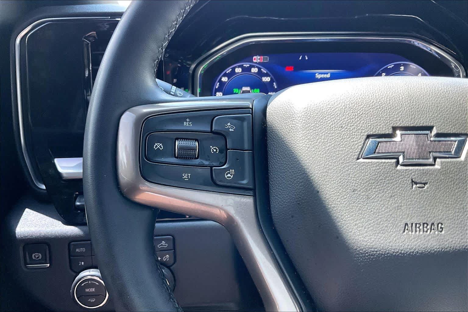 Used 2024 Chevrolet Silverado 2500 High Country w/ High Country Premium Package AWD/4WD image 18
