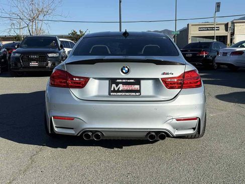 Used 2017 BMW M4 image 8