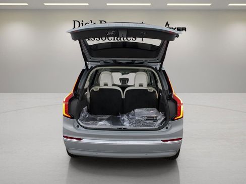 New 2026 Volvo XC90 B6 Ultra w/ Protection Package image 15
