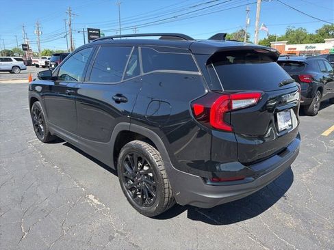 Used 2023 GMC Terrain SLT w/ Elevation Edition AWD/4WD image 4