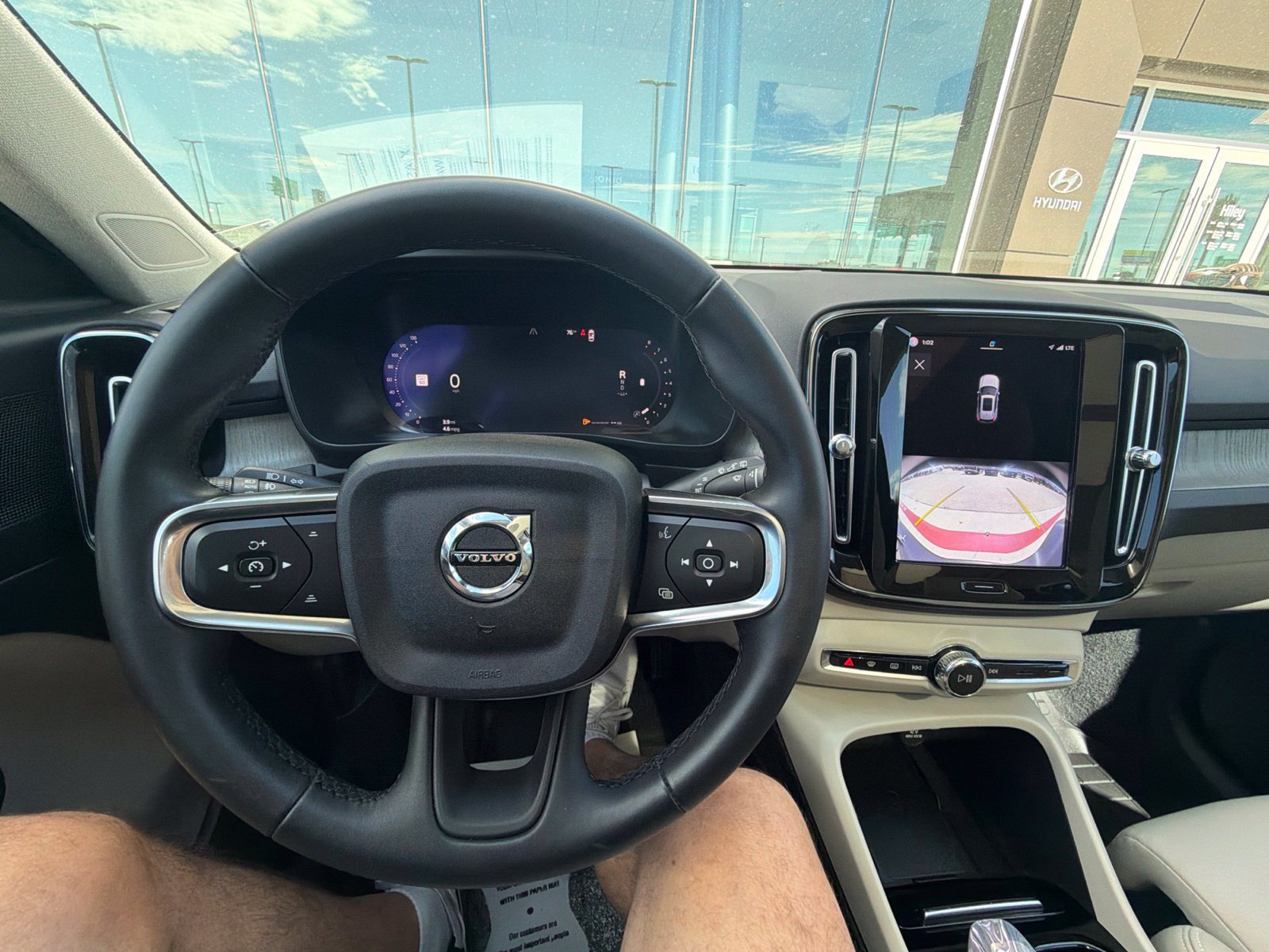 Used 2023 Volvo XC40 B4 Plus w/ Driver Assist Package FWD image 20