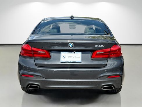 Used 2018 BMW 540i image 4
