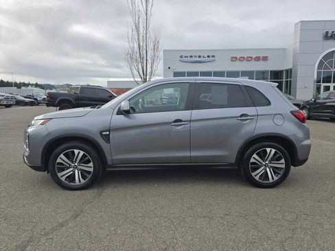 Used 2024 Mitsubishi Outlander Sport ES image 2