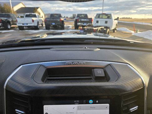 Used 2025 RAM 2500 Big Horn image 34