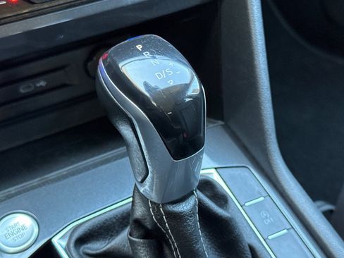 Used 2023 Volkswagen Tiguan SE image 24