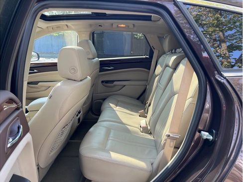 Used 2016 Cadillac SRX Luxury w/ Driver Awareness Package image 16