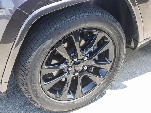 Used 2020 Jeep Grand Cherokee Altitude RWD image 8