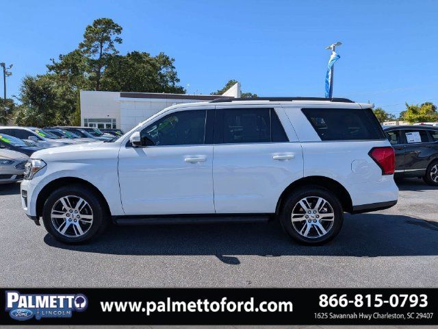 Used 2024 Ford Expedition XLT RWD image 7