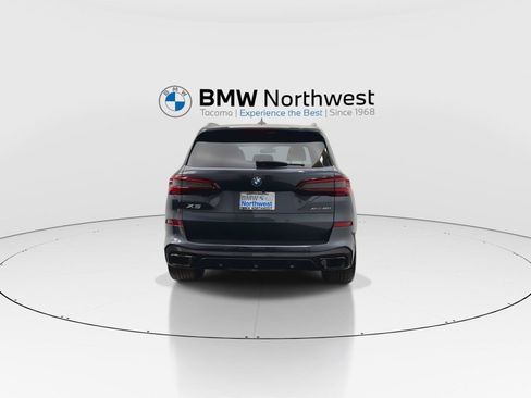 Used 2021 BMW X5 xDrive40i w/ M Sport Package AWD/4WD image 2