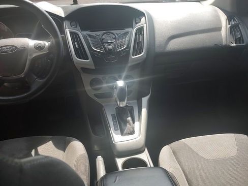 Used 2012 Ford Focus SE FWD image 10