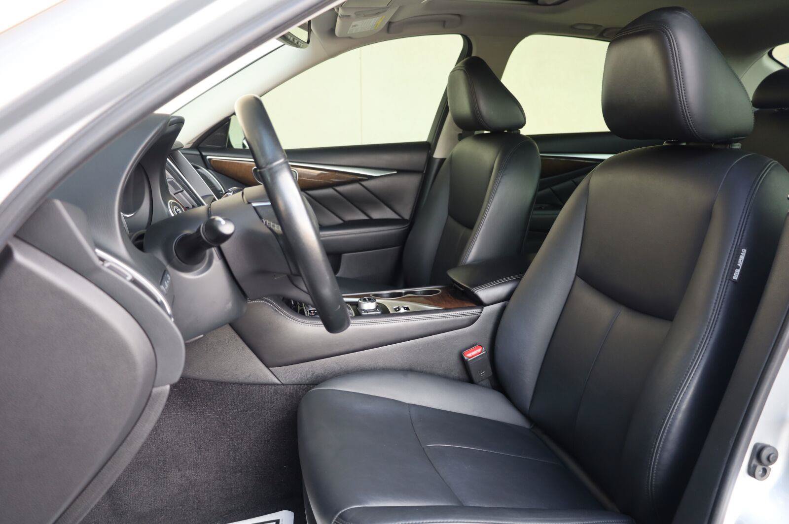 Used 2019 INFINITI Q50 Luxe RWD image 18