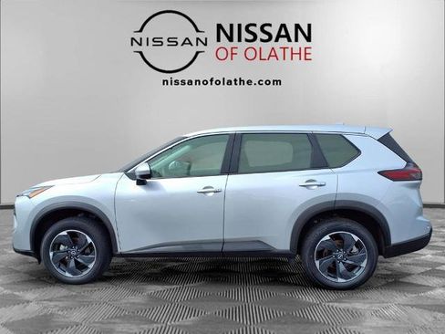 Certified 2025 Nissan Rogue SV AWD/4WD image 19