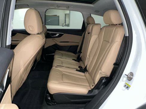 Used 2022 Audi Q7 Premium Plus image 18