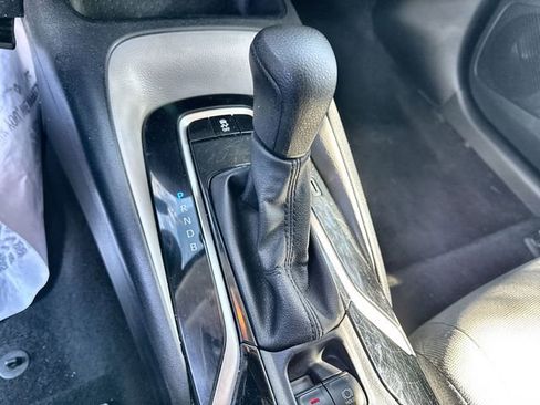 Used 2021 Toyota Corolla LE image 27