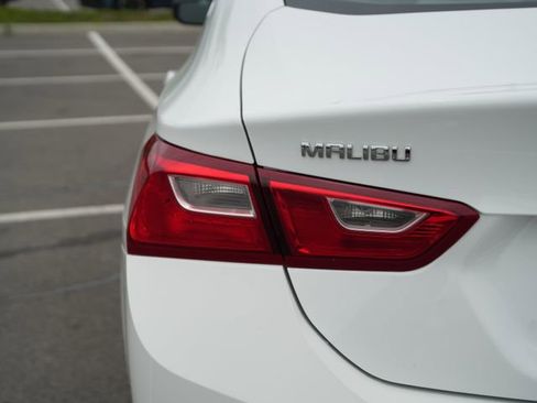 Used 2023 Chevrolet Malibu LT FWD image 38
