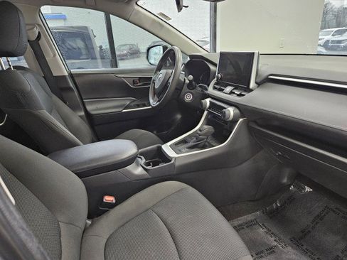 Used 2023 Toyota RAV4 LE image 13