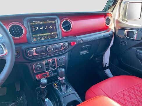 Certified 2023 Jeep Wrangler Rubicon w/ Xtreme 35 Tire Package image 22