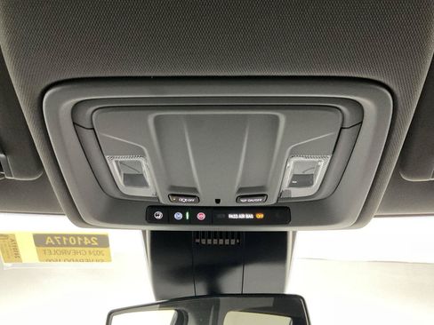 Certified 2024 Chevrolet Silverado 1500 Custom AWD/4WD image 18