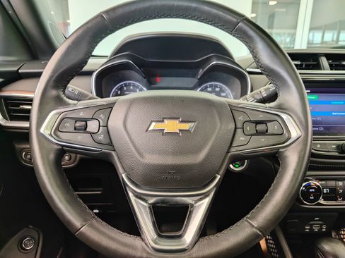 Used 2022 Chevrolet TrailBlazer ACTIV w/ Sun and Liftgate Package FWD image 21