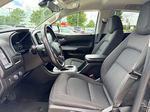 Used 2018 Chevrolet Colorado LT w/ LT Convenience Package AWD/4WD image 12