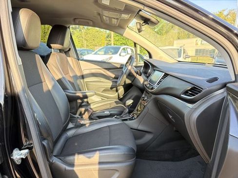 Used 2019 Buick Encore Preferred FWD image 17