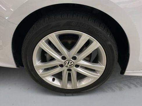 Used 2017 Volkswagen Jetta SEL FWD image 19