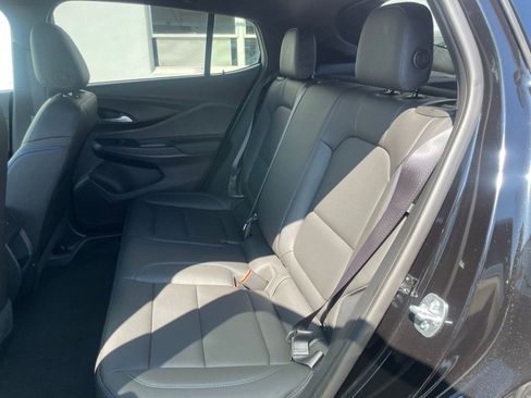 Used 2025 Buick Envista Sport Touring image 25