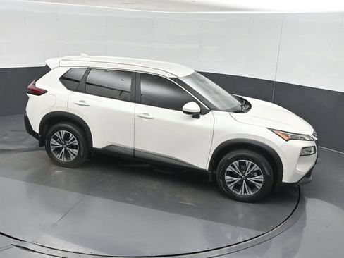 Used 2023 Nissan Rogue SV FWD image 40